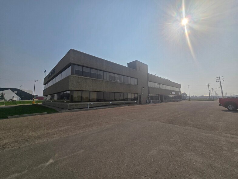 More Photos Of 5201 44 St, Bonnyville Industrial For Sale