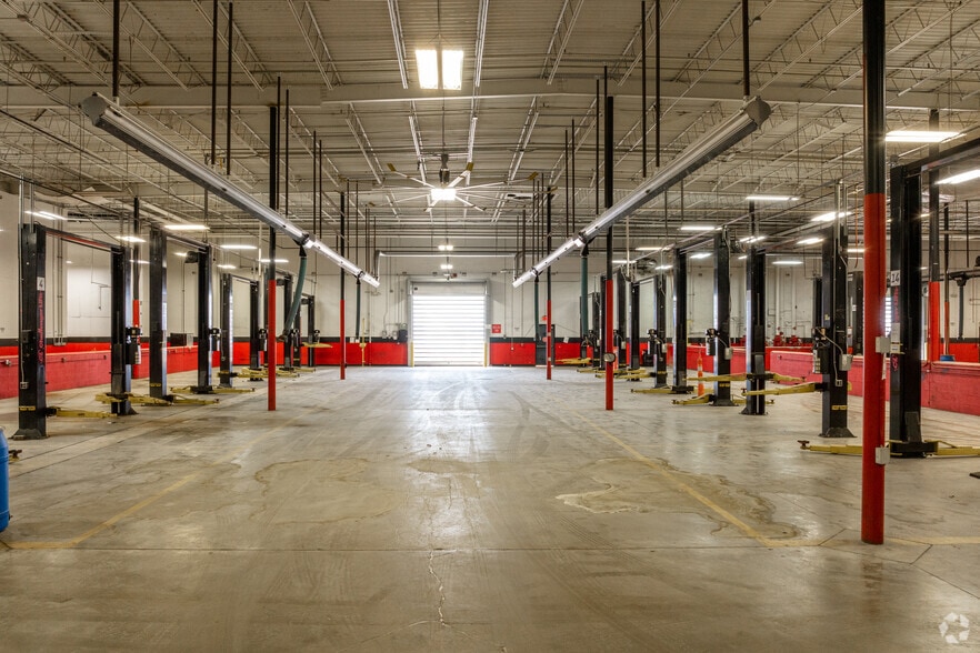 More Photos Of 12002 Southwest Fwy, Meadows Place Freestanding For Sale