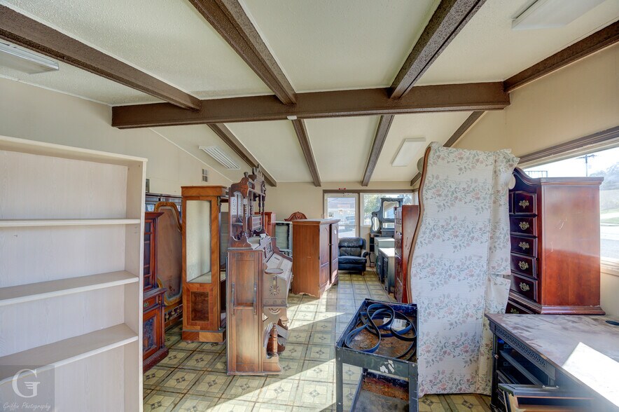 More Photos Of 435 Homer Rd, Minden Medical For Sale