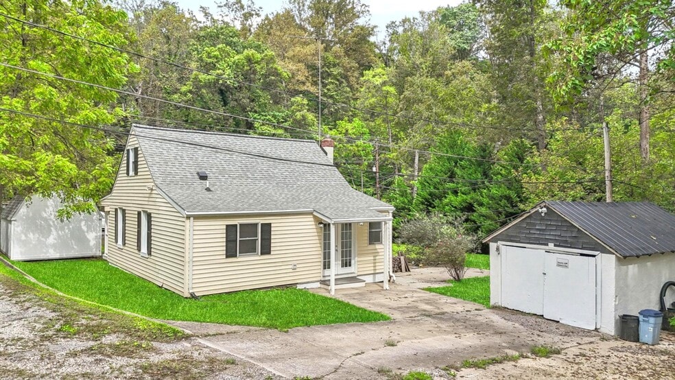 More Photos Of 9955 Belair Rd, Kingsville Flex For Sale