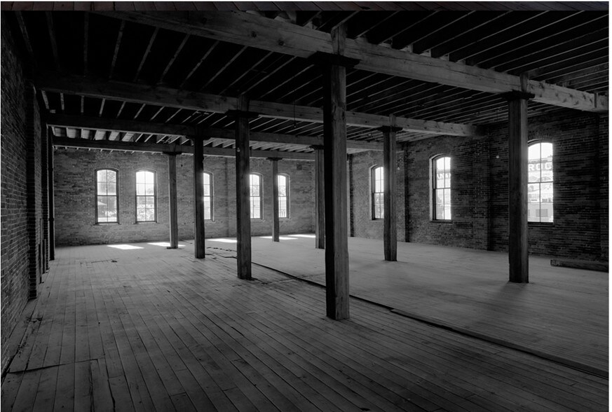 More Photos Of 160 N Main St, Mansfield Warehouse For Lease