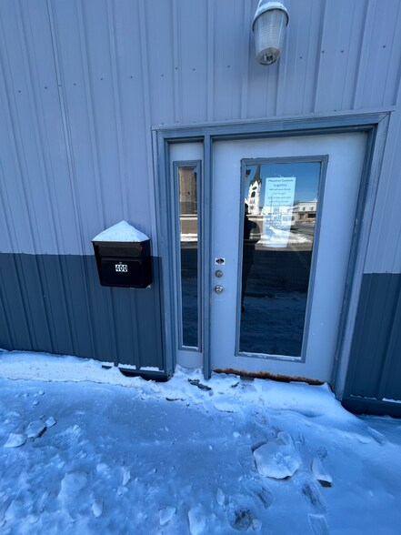 More Photos Of 414 La Crosse St, Mauston Warehouse For Lease