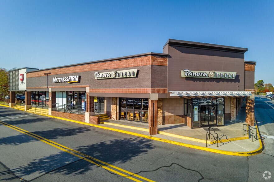 More Photos Of 2307-2329 Forest Dr, Annapolis Freestanding For Lease