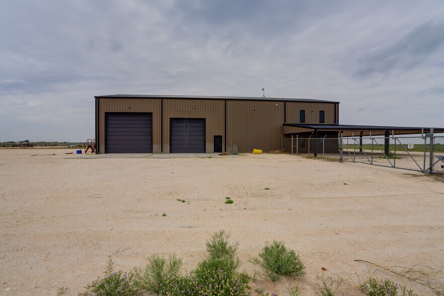 More Photos Of 716 U.S. 385 S hwy, Seminole Industrial For Sale