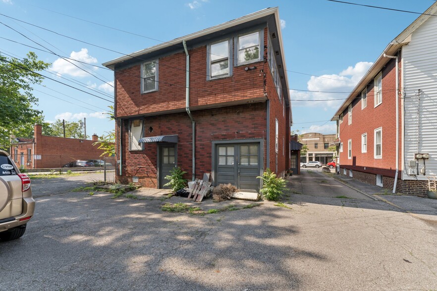 More Photos Of 12610 Larchmere Blvd, Cleveland General Retail For Sale