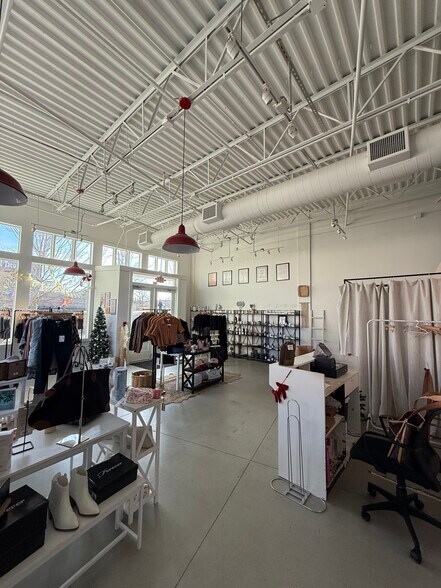 More Photos Of 3550 W Lawrenceville St, Duluth General Retail For Lease