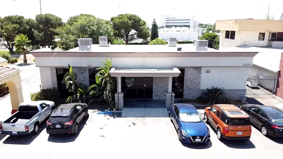 More Photos Of 3509 Union Ave, Bakersfield Office For Sale