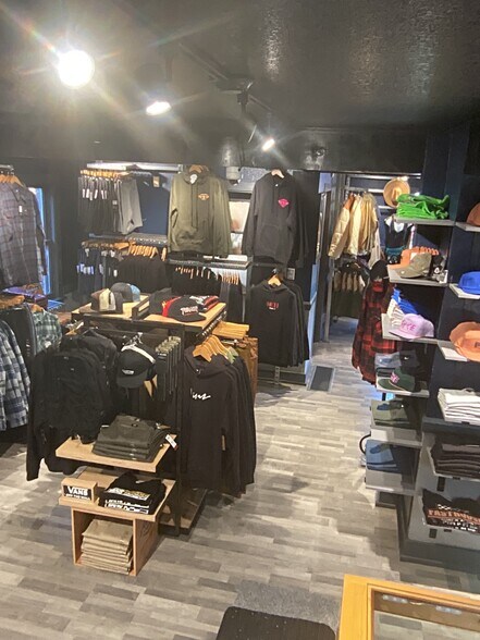 More Photos Of 3542 Lake Tahoe Blvd, South Lake Tahoe Restaurant For Sale