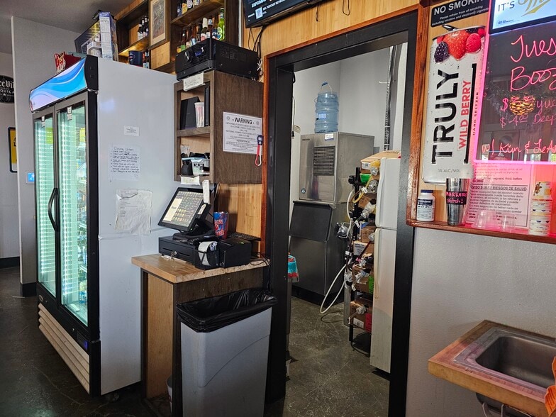 More Photos Of 8222 Wurzbach Rd, San Antonio Medical For Sale