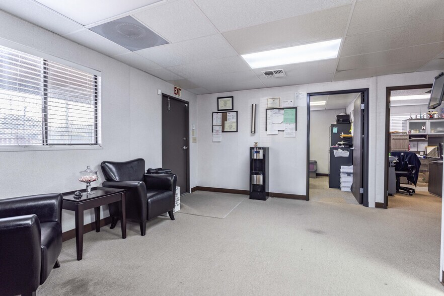 More Photos Of 669 Arroyo St, San Fernando Manufacturing For Sale