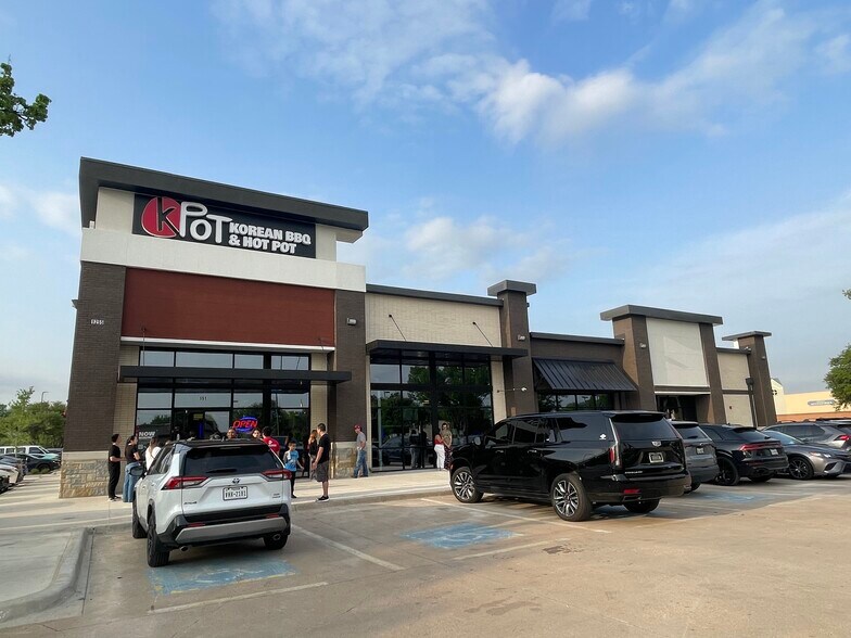 More Photos Of 1255 W Interstate 20, Arlington Restaurant For Lease