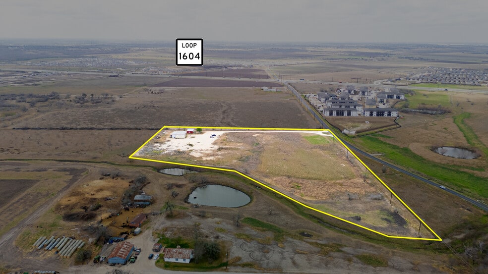 More Photos Of 2330 Schuwirth Rd, Converse Warehouse For Lease