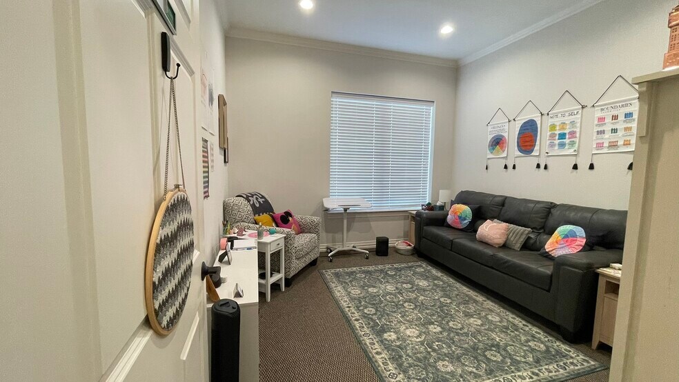 More Photos Of 8668 John Hickman Pky, Frisco Medical For Sale