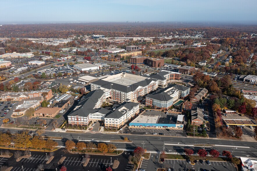 More Photos Of 4040 Gateway Dr, Fairfax Apartments For Lease