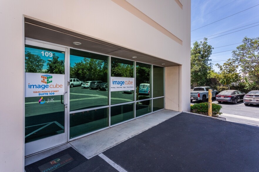 More Photos Of 15840 W Monte St, Sylmar Warehouse For Sale