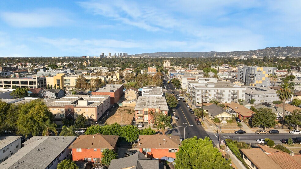 More Photos Of 204 S Serrano Ave, Los Angeles Apartments For Sale
