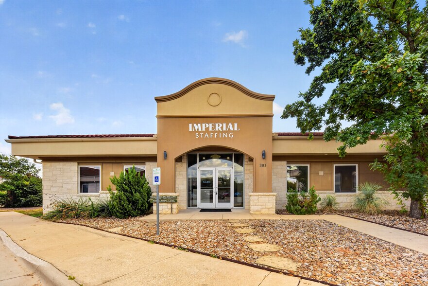 More Photos Of 10601 Pecan Park Blvd, Austin Office For Sale