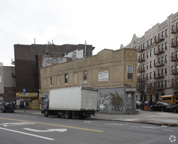 More Photos Of 373 S 1st St, Brooklyn Storefront Retail Office For Sale