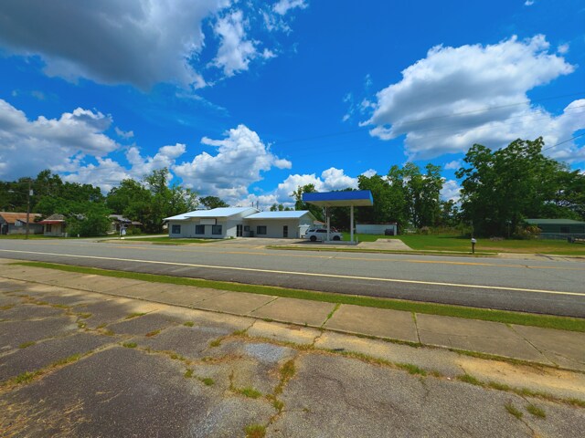 More Photos Of 3851 Harrington st, Oak Park Light Distribution For Sale