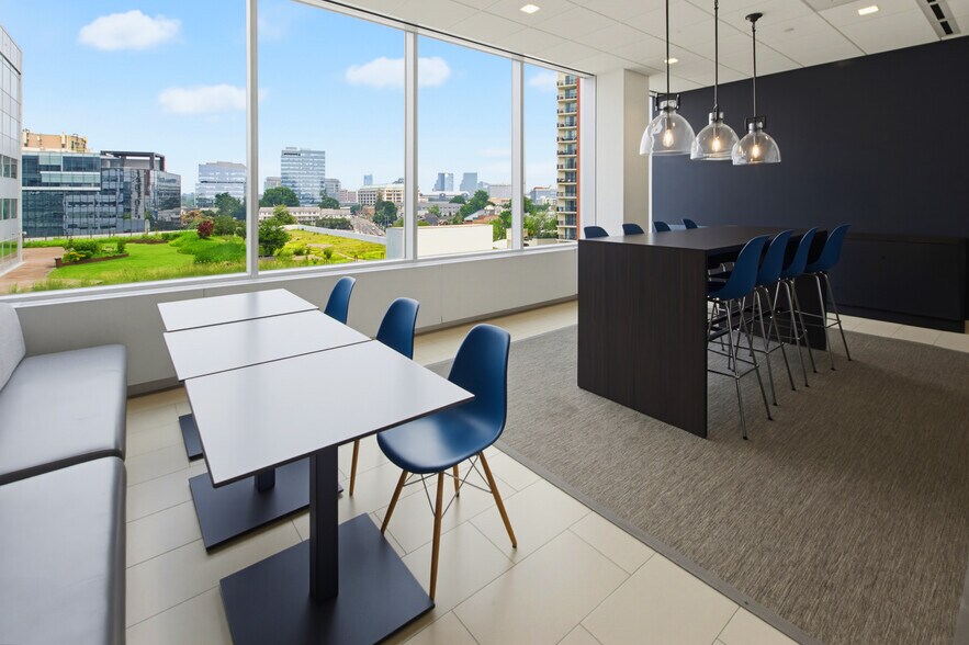 More Photos Of 100 Washington Blvd, Stamford Office For Lease
