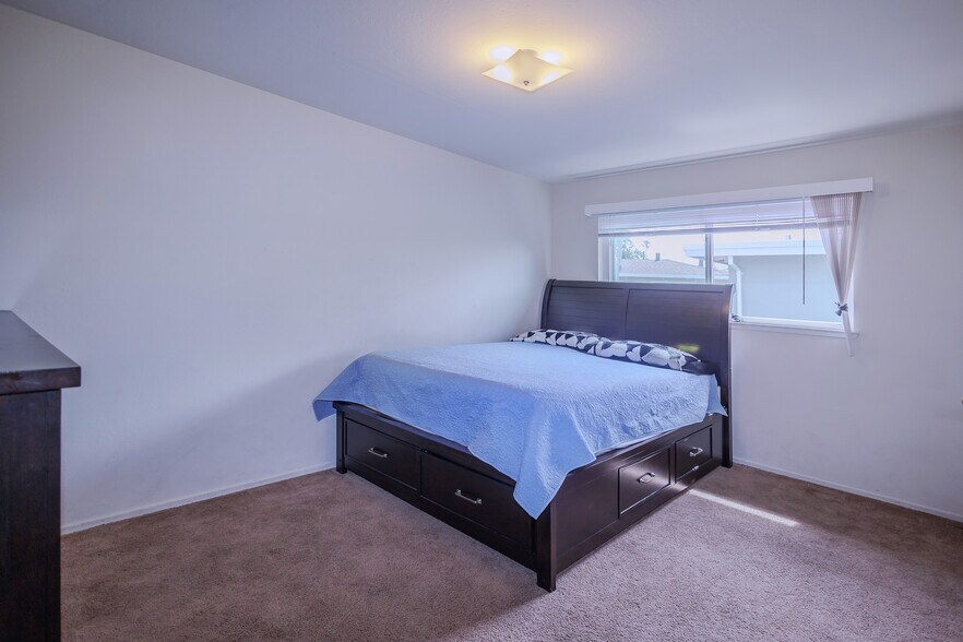 More Photos Of 309-315 Oak Ave, Redwood City Apartments For Sale