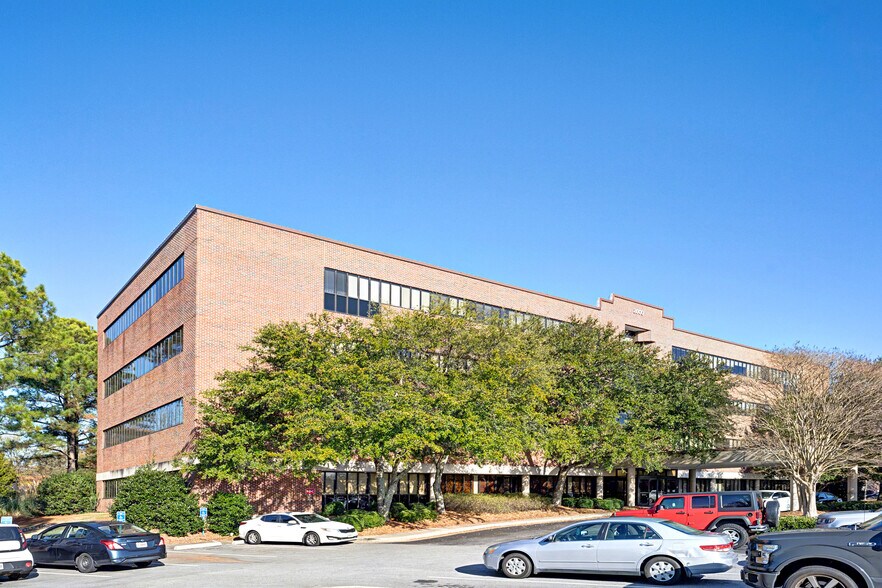 More Photos Of 2000 10th Ave, Columbus Medical For Lease