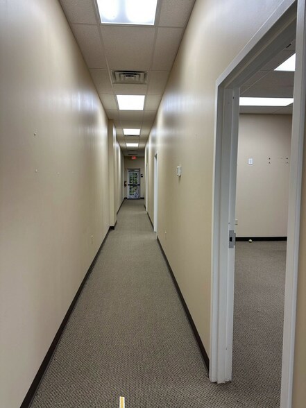 More Photos Of 315 W Ireland Rd, South Bend Unknown For Lease