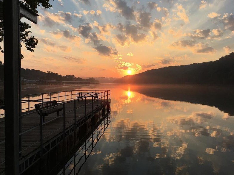 More Photos Of 103 Beach Blvd, Rockaway Beach Hotel For Sale
