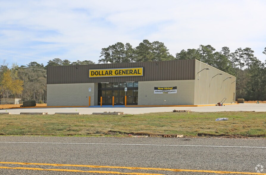 Primary Photo Of 12197 Fm 2025 Rd, Cleveland Freestanding For Sale