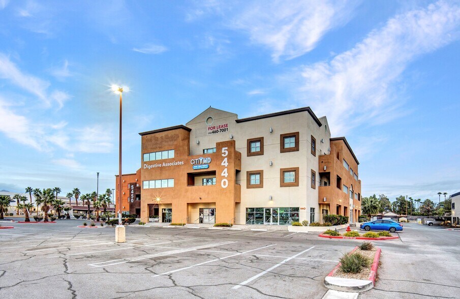 More Photos Of 5440 W Sahara Ave, Las Vegas Medical For Lease