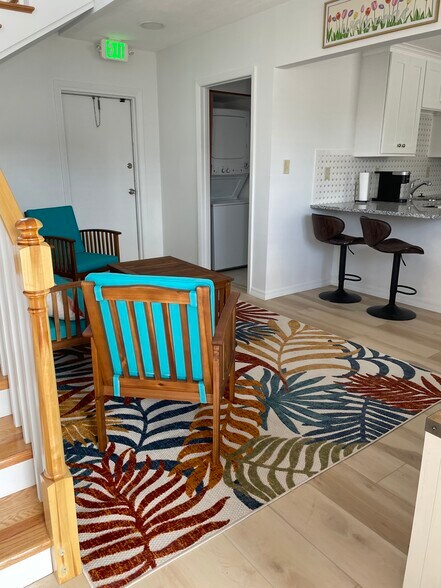 More Photos Of 125 N Brevard Ave, Cocoa Beach Office For Sale