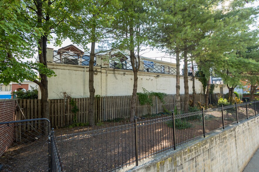 More Photos Of 527-529 William St, East Orange Restaurant For Sale