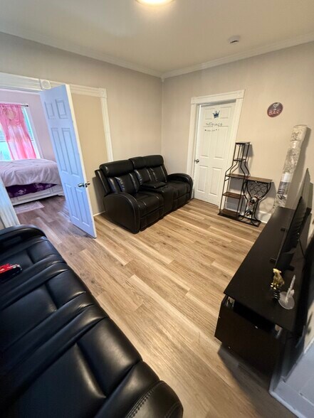 More Photos Of 24 Thorndike St, Haverhill Apartments For Sale