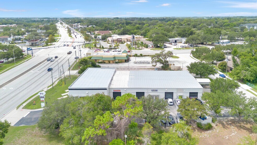 More Photos Of 2350 Us-17-92, Longwood Showroom For Sale