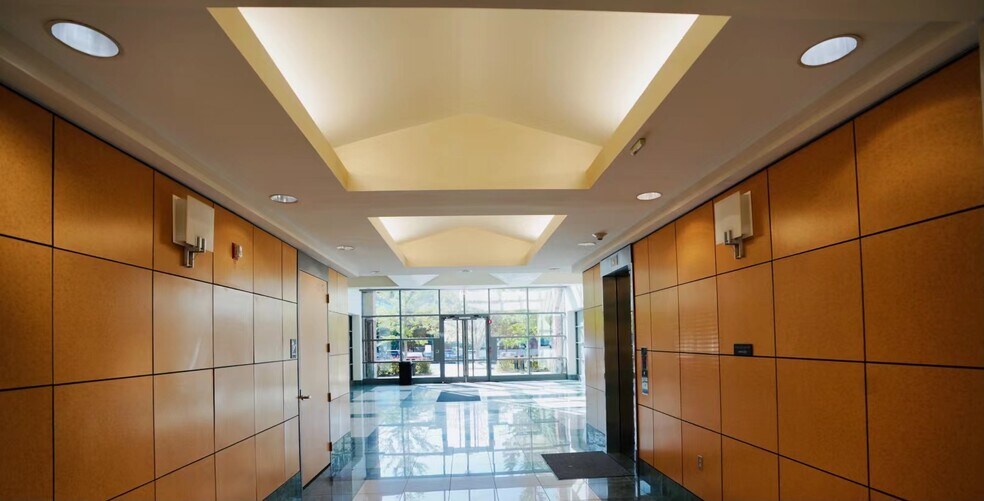 More Photos Of 610 Professional Dr, Gaithersburg Office For Sale