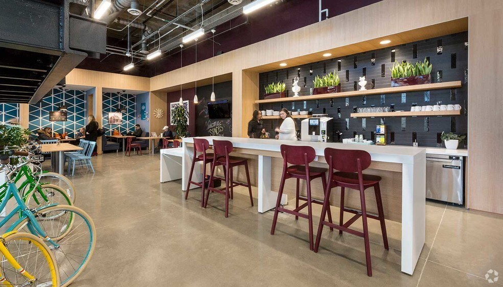 More Photos Of 8000 Avalon Blvd, Alpharetta Coworking Space