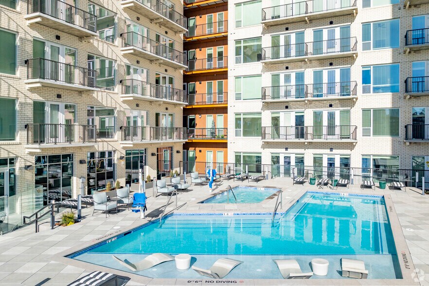 More Photos Of 2600 Wewatta way, Denver Apartments For Lease