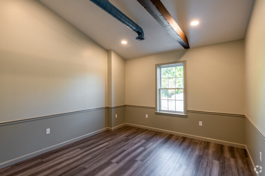 More Photos Of 59 Apsley St, Hudson Loft Creative Space For Lease