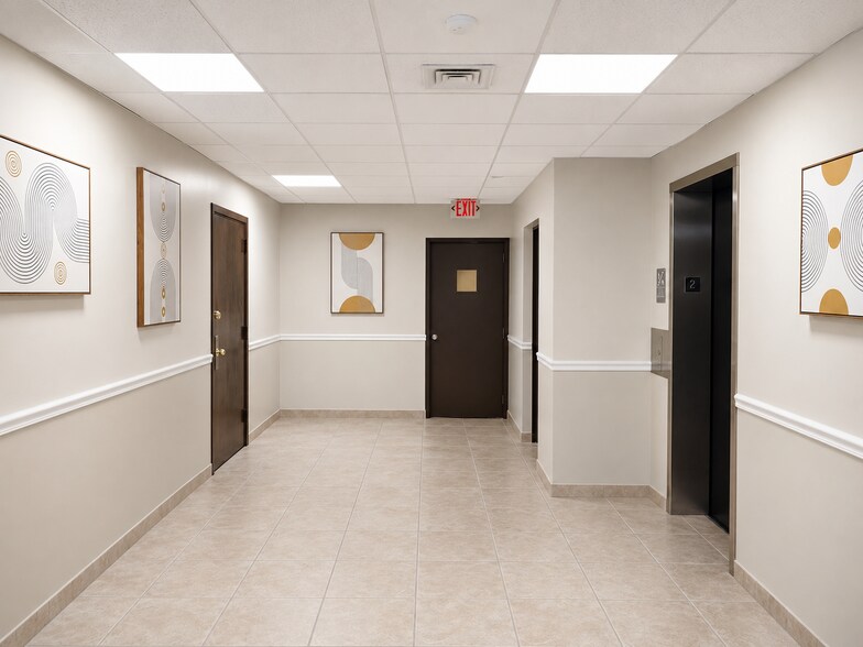 More Photos Of 1860 Forest Hill Blvd, West Palm Beach Unknown For Lease