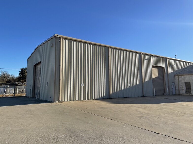 More Photos Of 2935 Greenlee Park Trl, Weatherford Warehouse For Sale