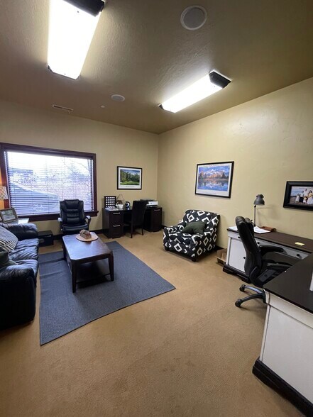 More Photos Of 377 N Marshall Way, Layton Office For Lease