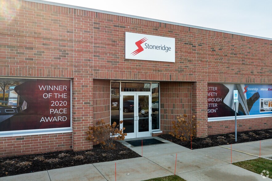 More Photos Of 39675 MacKenzie Dr, Novi Office For Lease