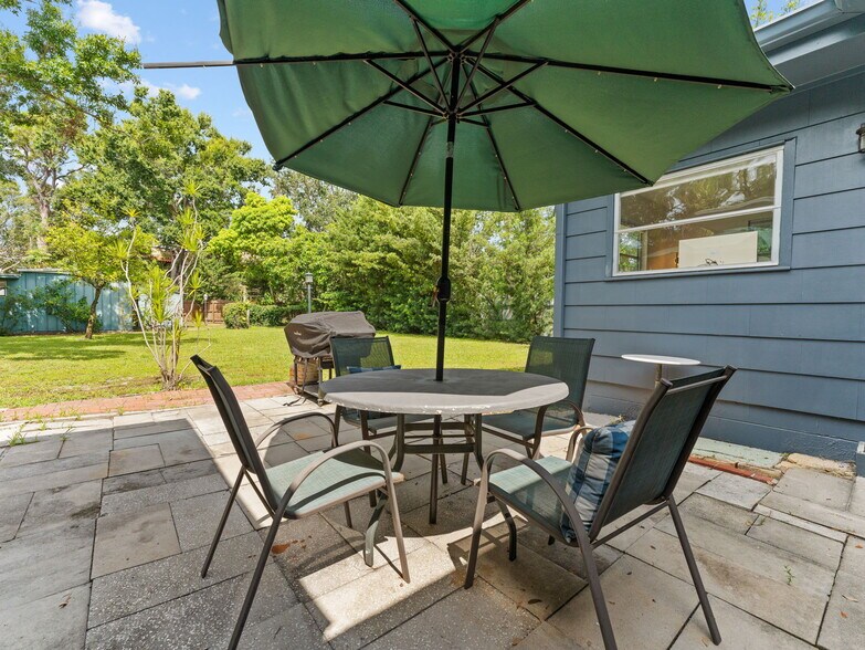 More Photos Of 200 66th St N, Saint Petersburg Office For Sale