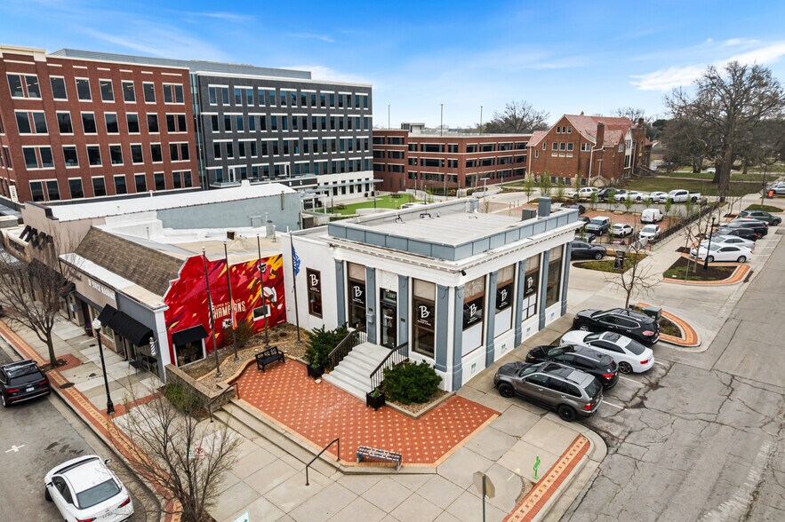 More Photos Of 7341 W 80th St, Overland Park Office For Sale