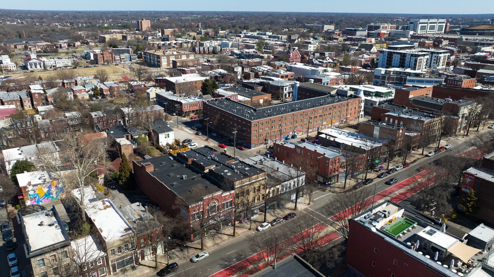 More Photos Of 310 W Broad St, Richmond Storefront For Sale