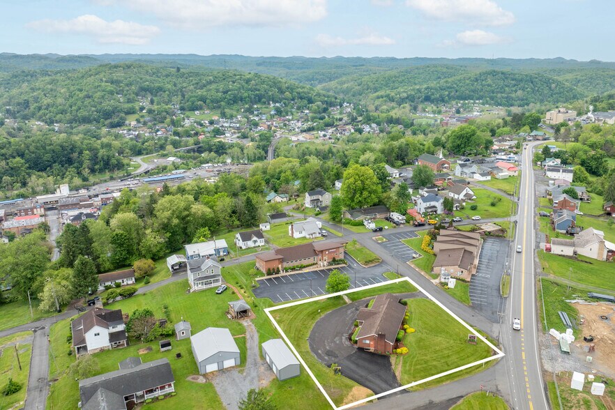 More Photos Of 711 N Pike St, Grafton Office For Sale