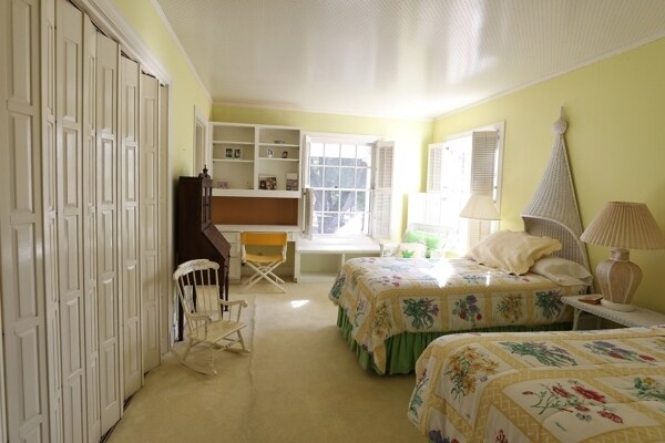 More Photos Of 600 Crockett Cir, Paris Specialty For Sale