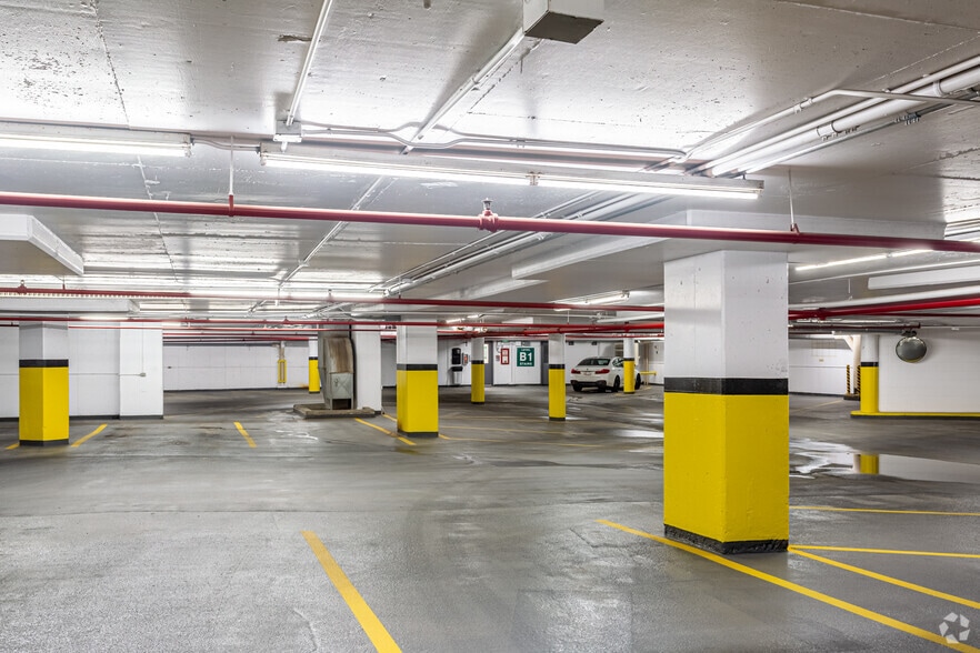 More Photos Of 10250 101st St NW, Edmonton Medical For Lease