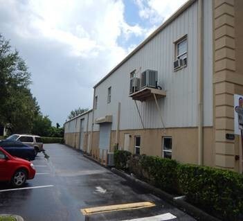 More Photos Of 1014-1016 US Highway 19 N, Holiday Showroom For Lease