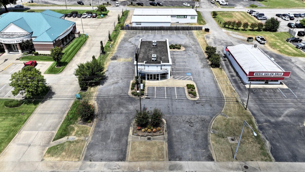More Photos Of 2804 E Race Ave, Searcy Healthcare For Sale